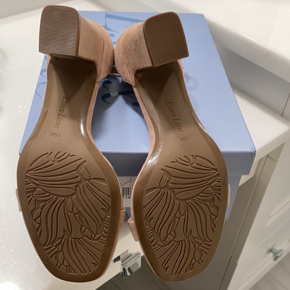 Sandals - Picture 3 of 3